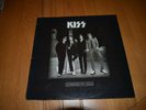 KISS - DRESSED TO KILL - VINYL RECORD - CAL 2008 (1975)