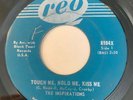 NORTHERN SOUL The Inspirations TOUCH ME HOLD ME KISS ME Reo 45 rare Canada press