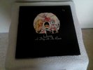 QUEEN.A DAY AT THE RACES.S.VINYL G.FOLD ALBUM.EMI EMTC104.ORIGINAL.NR.MINT.1976.