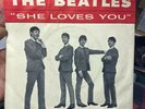 The Beatles She Loves You 45 Record & Picture Sleeve,  Swan  S-4152 Original