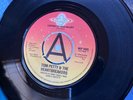 TOM PETTY AND THE HEARTBREAKERS - ORIGINAL UK 7” SINGLE “LISTEN TO HER HEART”