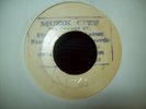 CARLTON AND SHOES  Me and you/What a feeling MUZIC CITY BLANK Rocksteady Ska
