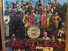 BEATLES : SGT. PEPPERS LONELY HEARTS C. B. - HÖR ZU - rot weiß gold / Insert FOC