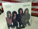 KISS / LICK IT UP /  VG++ CONDITION / 1983 PRESSING / WITH ORIGINAL INSERT