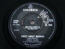ROGER YOUNG   Sweet Sweet Morning   MINT   COLUMBIA DB 7869   Fuzz Mod Beat Danc