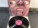 LP KING CRIMSON IN THE COURT OF THE CRIMSON KING PINK LABEL UK 1ST PRESS VG+/VG+