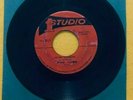 Delroy Wilson Never Conquer / Run For Your Life 7 Inch Vinyl