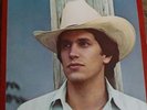 GEORGE STRAIT :  Strait Country  LP  1981 MCA-27092. A23