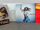 [Lot 4] BEYONCE 12