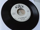 Northern Soul   -   The Astors  -  In The Twilight Zone  .