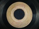 VAL BENNETT  - THE RUSSIANS ARE COMING  (PRE - REGGAE)  45
