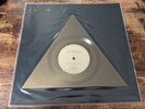 St. Vincent RARE Gold Triangle 7