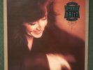 BONNIE RAITT LUCK OF THE DRAW FIRST U.S. PRESSING C1-96111 NEAR MINT/ MINT- 
