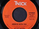ISLEY BROTHERS: groove with you / footsteps in the dark T-NECK 7