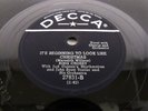CANADA  Bing Crosby IT'S BEGINNING TO LOOK ALOT LIKE CHRISTMAS Holiday 78 DECCA