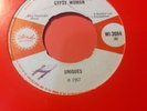 Uniques  GYPSY WOMAN b/w Kenneth Rose : UK ISLAND WI-3084 CLASSIC 1967 REGGAE 45