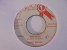 BARRY BROWN Give Love  A Try STUDIO ONE Reggae 7