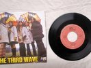Vinyl Single THE THIRD WAVE Questiosn 67+68/ Love Train MPS 3110 Original gut