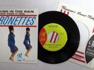 RONETTES 45 Walking In The Rain /How Does It VG+ on Phillies w/ Pic Slv  Mc 1320