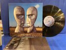 PINK FLOYD DIVISION BELL + INSERT.  ORIGINAL UK LP NEAR MINT