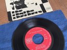 The RHYTHM CHECKERS Cause I need you  EP 45 T 1966 Gravé à la Main AK-6-26-A