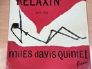MILES DAVIS - RELAXIN - UK LAM FLIP ESQUIRE - 32-068