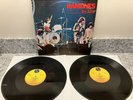 Ramones – It's Alive ; 1979 IMPORT  GATEFOLD 2XLP  (VINYL IS EX )