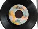 Willie colon,  canta Hector lavoe, salsa,vinyl 45rms
