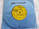 THE PAPER DOLLS.  SOMETHING HERE IN MY HEART -(PROMO COPY)-UK PYE 17456 (1968)