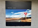 First USA pressing 1998 - Pearl Jam - Yield -Vinyl LP - Die-cut sleeve Original