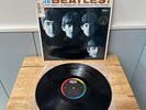 THE BEATLES “MEET THE BEATLES” VINYL LP ON CAPITOL RECORDS, ST 2047, VG+ Vinyl