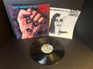 ALICE COOPER RAISE YOUR FIST AND YELL BLACK VINYL LP W/ INSERT MCA 42091