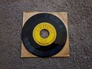 RHYTHM ROCKERS JUKE BOX HELP ME FIND MY BABY ROCKABILLY SUN 45 EX