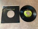 BEATLES APPLE BLACK STAR 45 STRAWBERRY FIELDS FOREVER 5810 MINT