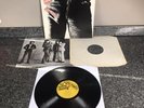 LP VINYL ROLLING STONES STICKY FINGERS ZIP SLEEVE COC 59100 UK 1ST PRESS NM-/EX+