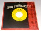 NM BEATLES DO YOU WANT TO KNOW A SECRET  VJ 587 YELLOW LABEL WITH VEE JAY SLEEVE