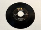 THE HEARTBREAKERS - One, Two, I Love You / Without A Cause 1957 VIK ROCK DOO WOP