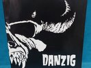 Danzig - Danzig LP. Von 1988. Def American recordings. Auf London 828 124-1.