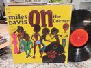 MILES DAVIS - ON THE CORNER  1972 Bennie Maupin Herbie Hancock VG/VG+ VINYL LP