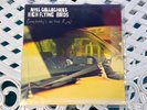 Noel Gallagher's High Flying Birds – Everybody's On The Run 12