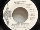 HOUSTON OUTLAWS   What Am I Going To Do/Sweet Thing. 1972 soul 45. EX. Mp3