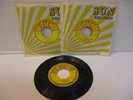B241: Johnny Cash 3 ORIGINAL Sun 45's, 1 Sample, 2 with Sleeves Sun 258/279/321
