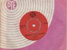 THE KINKS   SOUTH AFRICA   45   EVERYBODY IS GONNA BE HAPPY