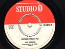 SOUL VENDORS - ROCKING SWEET PEA / JOE HIGGS - CHANGE OF PLAN - STUDIO ONE