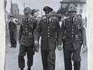 Elvis Presley original photo 1958 9x7 arriving in Germany Military service very