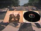INTRODUCING THE BEATLES ORIGINAL  1964 VEE JAY  MONO 1ST PRESSING NICE SHAPE