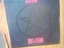 MOTLEY CRUE - TOO FAST FOR LOVE - LEATHUR STEREO LP - 1981