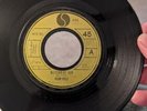 THE RAMONES BLITZKRIEG BOP 7