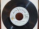 TV GUIDE PRESENTS ELVIS PRESLEY 45 RECORD RCA VICTOR (Tested)