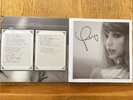 Taylor Swift, The Tortured Poets Department Vinyl. With HAND SIGNED PHOTO  ️